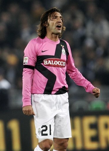 库普梅纳斯：我踢后卫感觉很好；斯帕莱蒂带来了积极的氛围（库普梅纳斯：踢后卫同样自在，斯帕莱蒂为球队注入积极氛围）