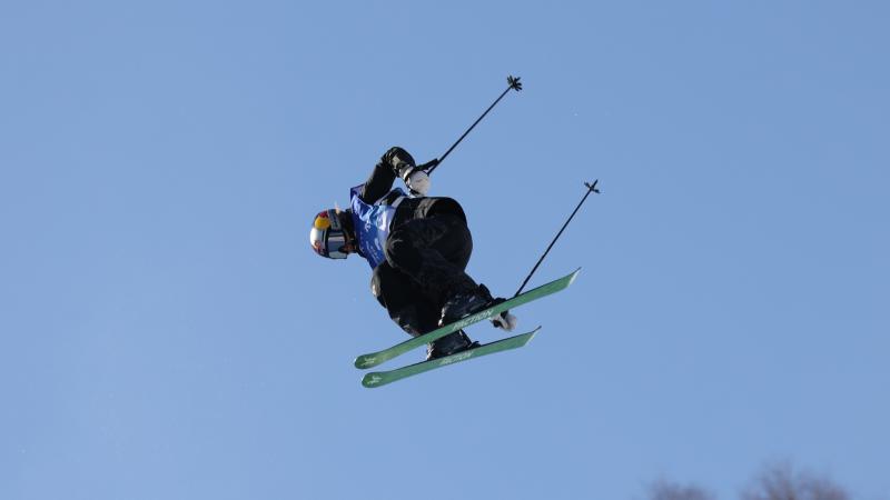 罗马诺：切尔西同时追求哈维-西蒙斯与加纳乔，他俩互不冲突（罗马诺：切尔西并行推进哈维-西蒙斯与加纳乔引援，互不影响）