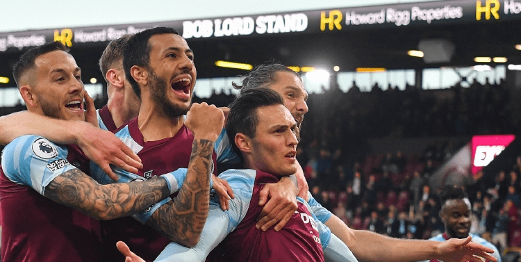 阿拉木图凯拉特因天气更换主场，新主场有屋顶和温控系统（受天气影响，阿拉木图凯拉特迁至配备屋顶与温控的新主场）