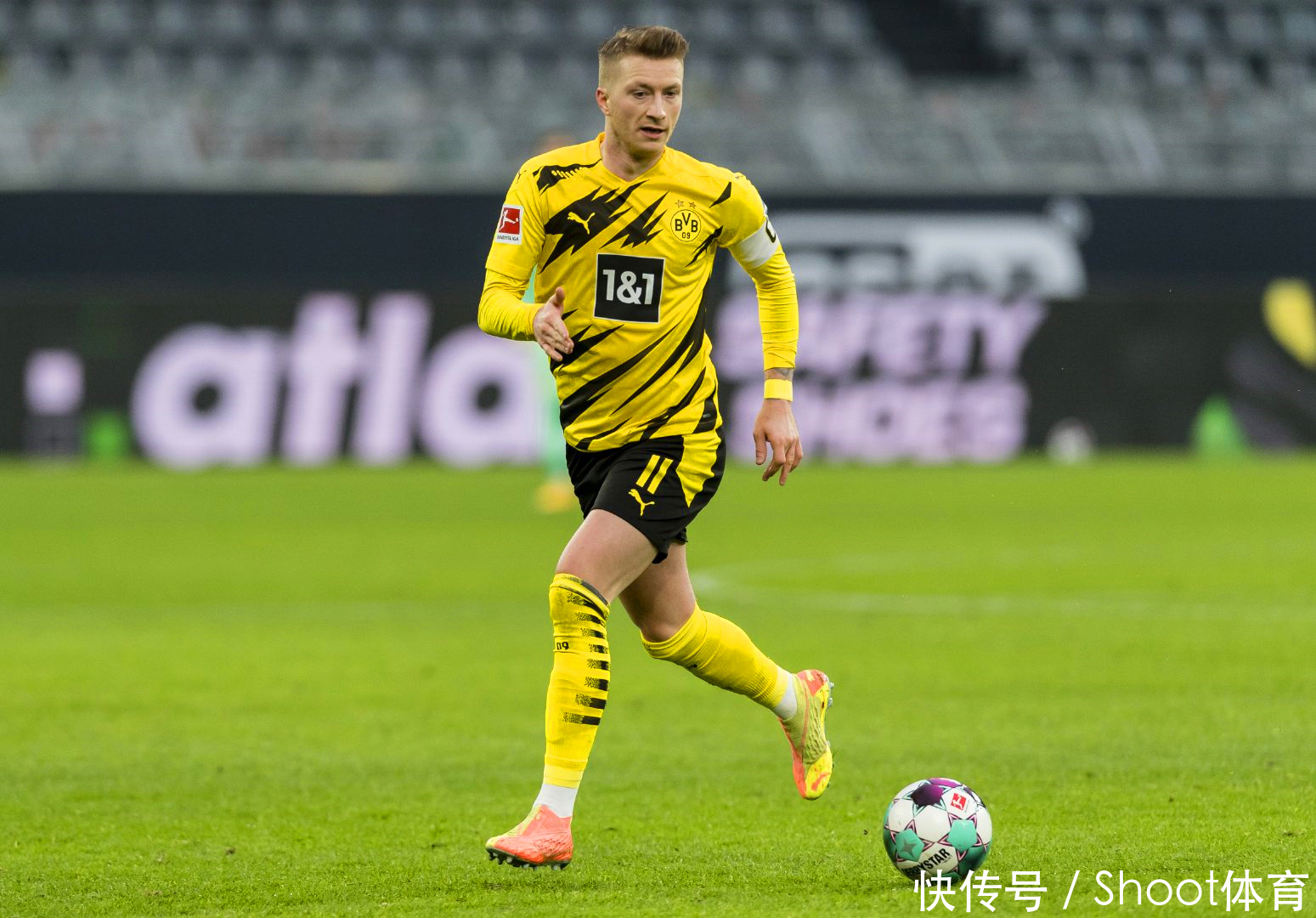 莱万+拉菲尼亚=欧洲最强双人组！合计狂轰46球（莱万携手拉菲尼亚，欧洲最强双星合计攻入46球）