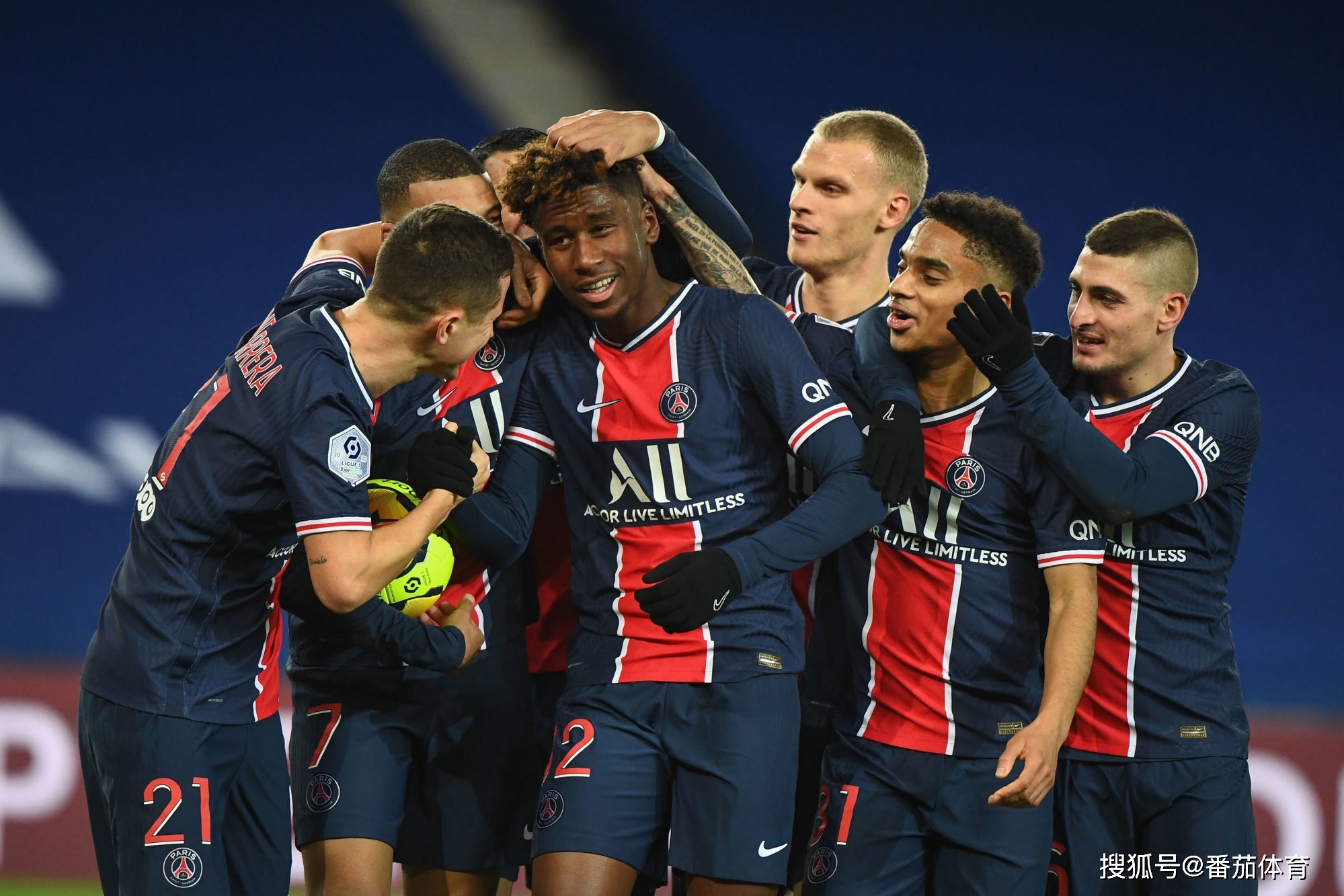 前裁判：布鲁日球员确实对什琴斯尼犯规了，但后者也存在失误（前裁判解读：布鲁日球员犯规属实，什琴斯尼也有失误）